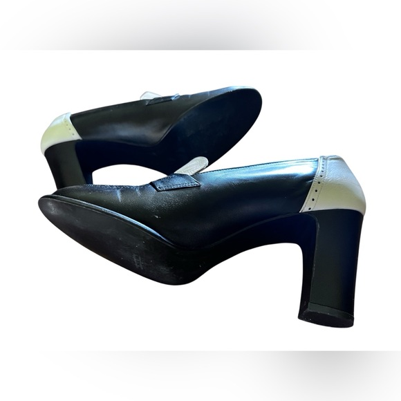 Retro Chunky Heel Penny Loafer in Black & White by Rush Hour, Size 8 - Picture 10 of 13